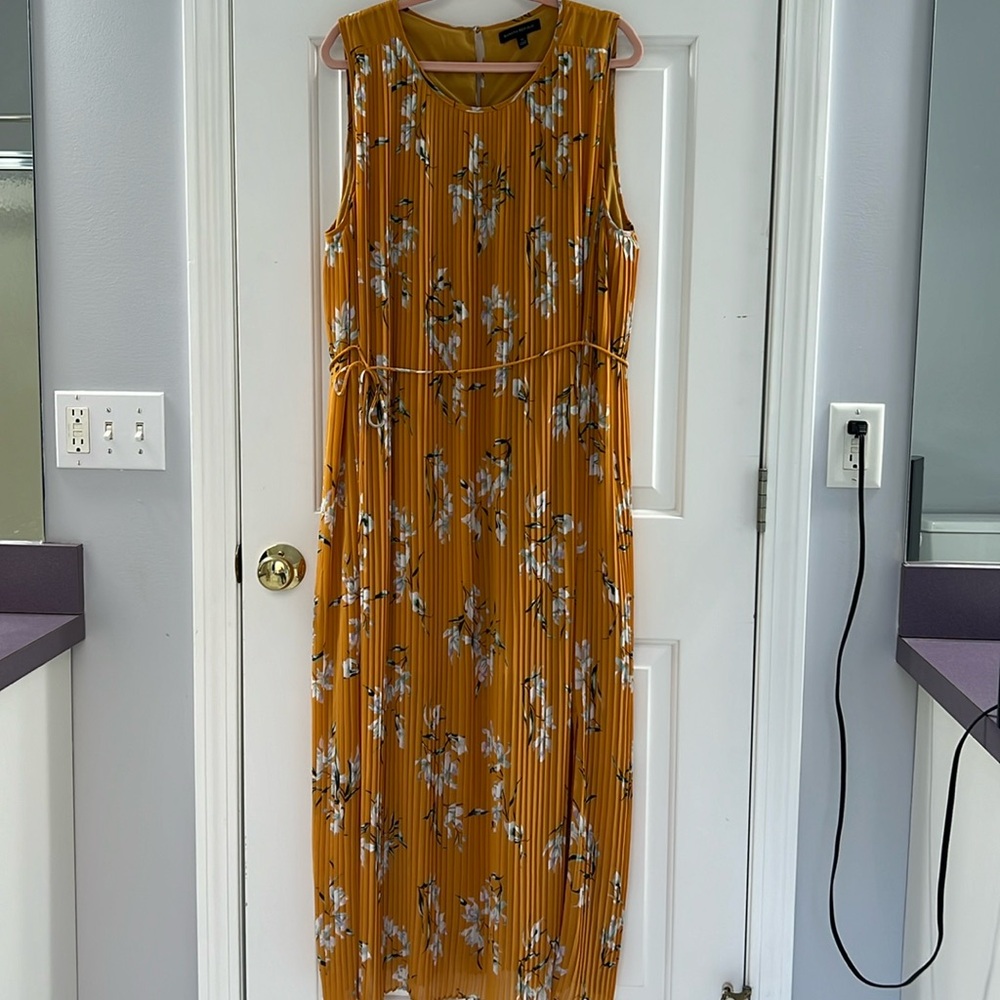 Pleated maxi dress